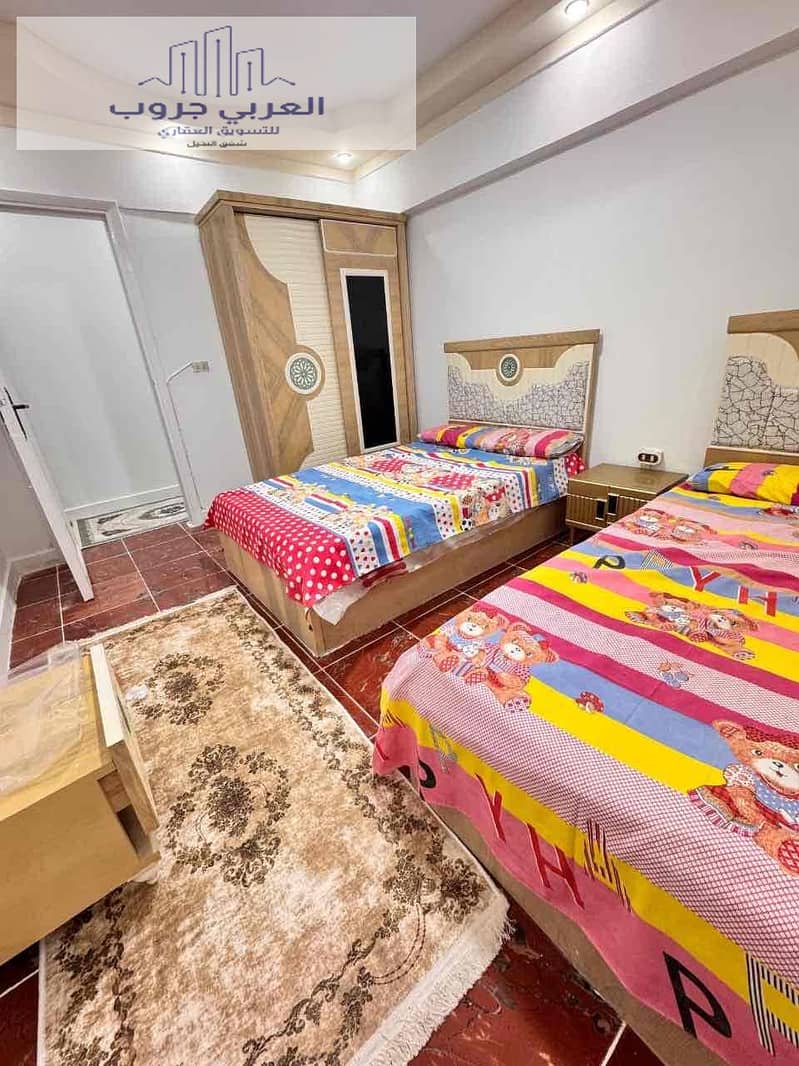 10 d8bec196-2a18-43f2-a3b5-402a5c0f0a02. jpg