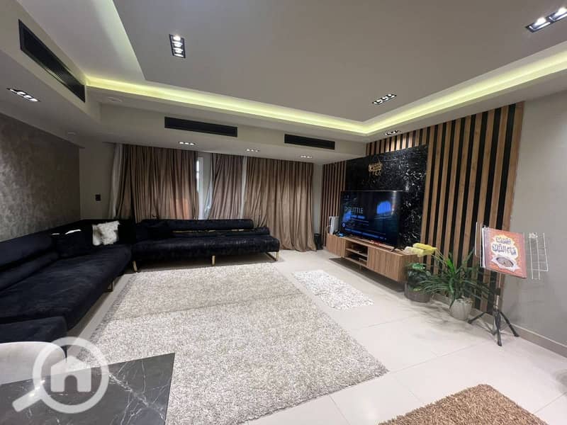 575121676_1468235191971719_87916715163369540_n. jpg