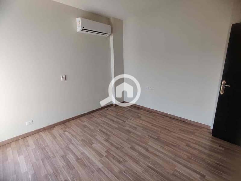 7 15ceb916-de31-45b5-8c17-55320d02142b. jpg