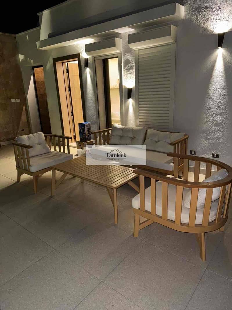 4 45fd474f-a927-4be9-92a9-eb136945db0a. jpg