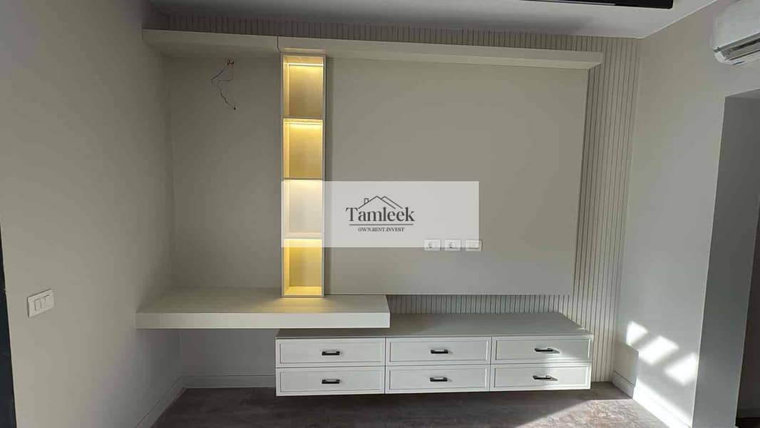 8 7e1467f4-abd2-4bdb-a52d-3003d0d66bce. jpg