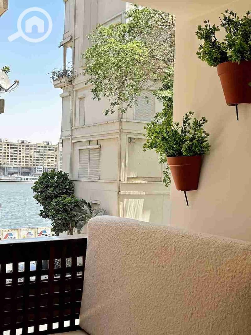 1000445822. jpg 1000445822. jpg