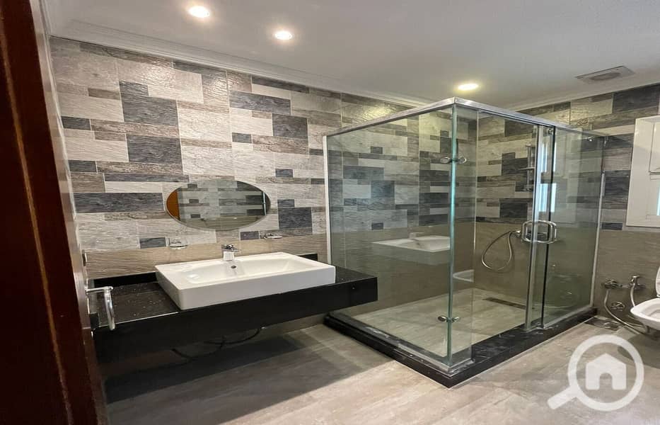 4 IMG-20251111-WA0024. jpg