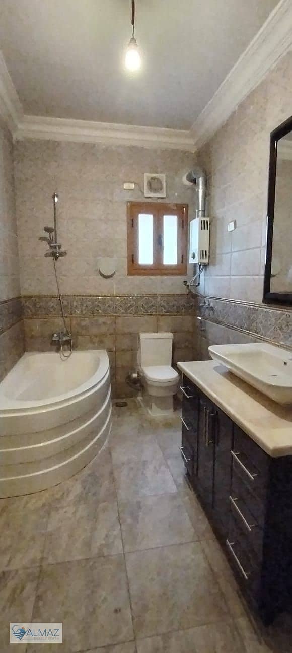 11 WhatsApp Image 2025-11-13 at 10.57. 59 AM (1). jpeg