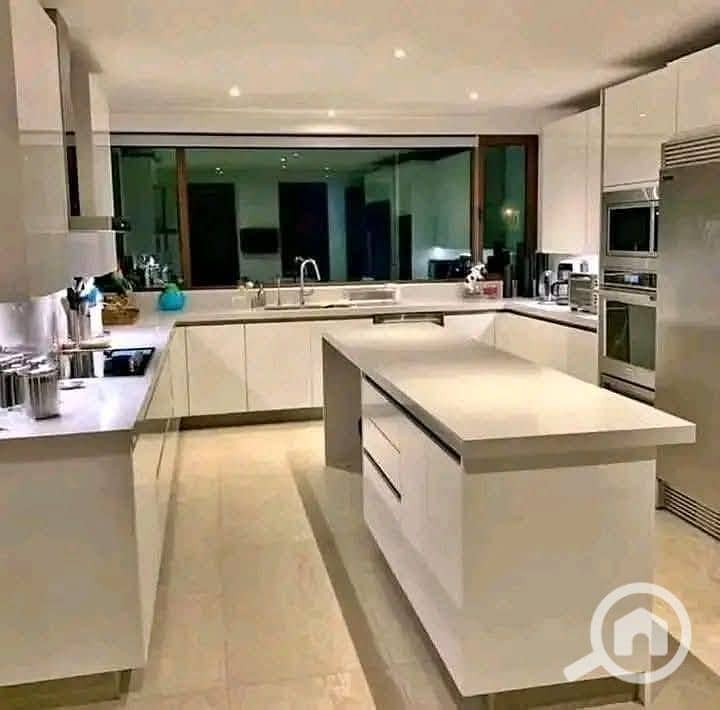 9 516029235_711380385018809_6755907255043849383_n. jpg