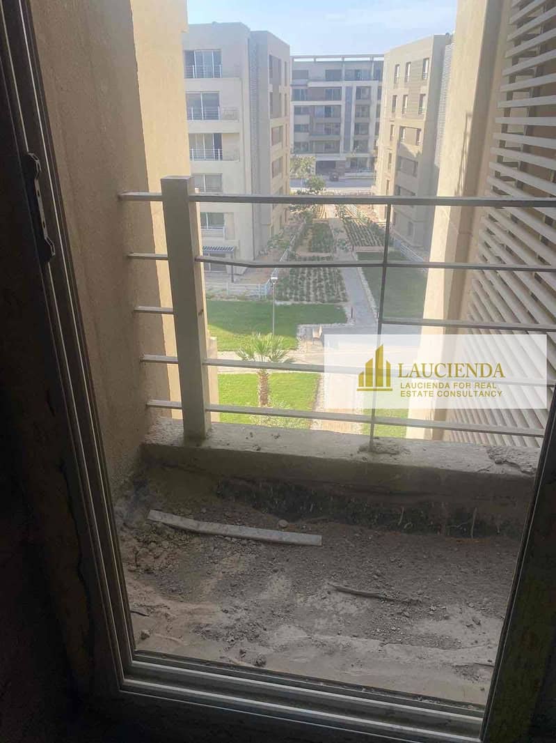 2 450f4554-1b0d-440c-980d-fe640cc5dc58. jpg