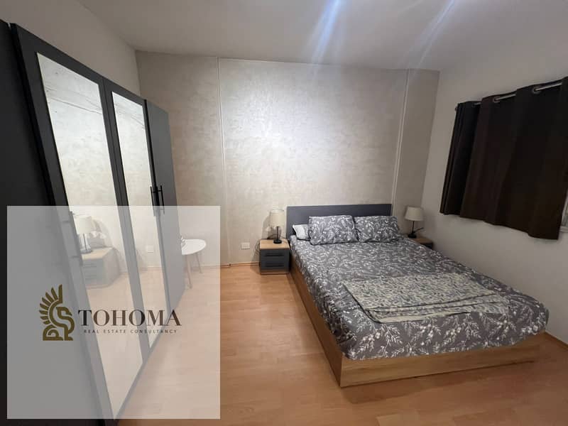 4 73d8b311-35a9-4acf-a915-8c5cd17f9cfe. jpg