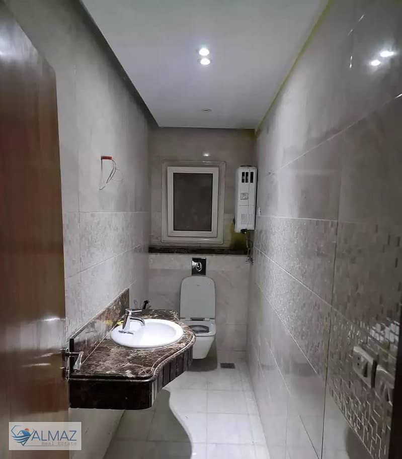 4 WhatsApp Image 2025-11-13 at 11.44. 20 AM. jpeg