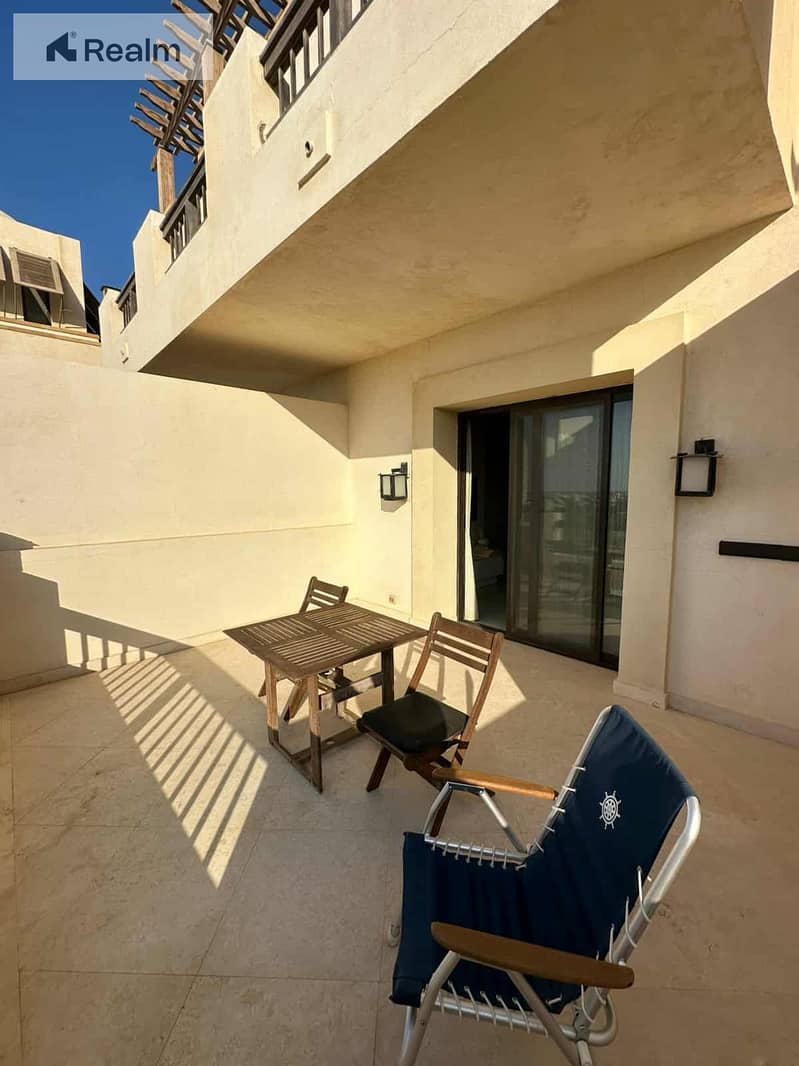 6 25d28f07-05e4-46a7-a326-7ac9c721be7a. jpg