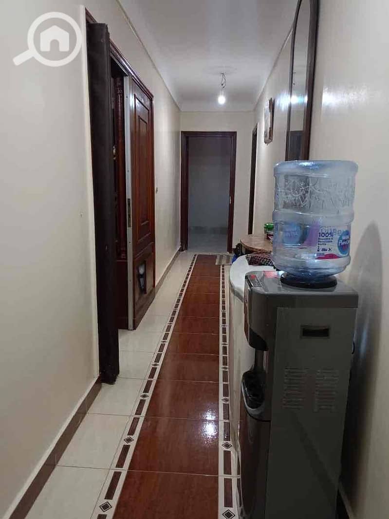 6 f7117d19-635e-4a9e-851b-7963fd654386. jpg