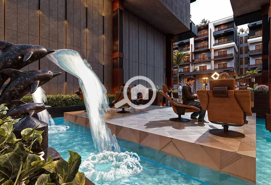 14 7901535-b8ba9o. jpg