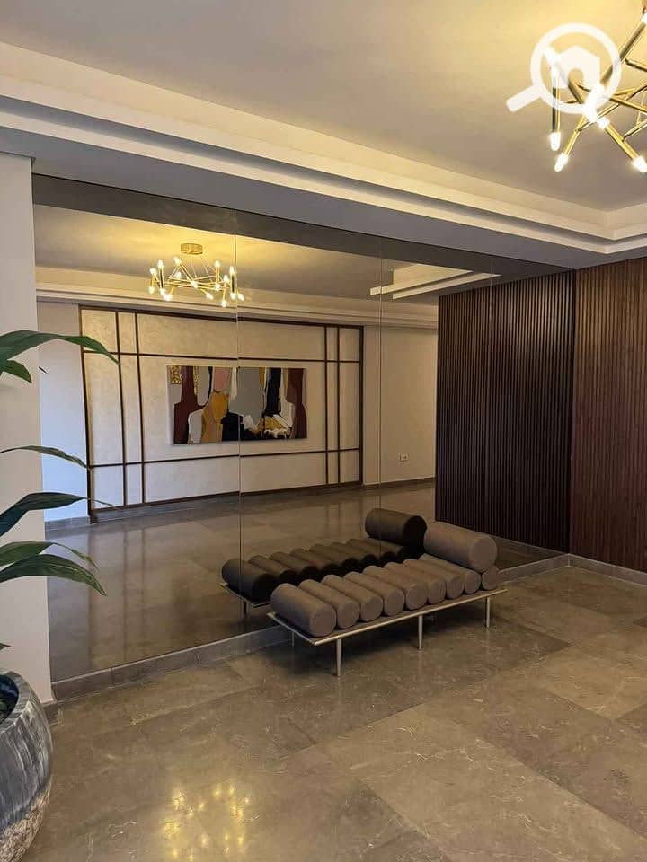 6 55bf3ee2-8847-4f70-885a-4a33c0c1fe33. jpg