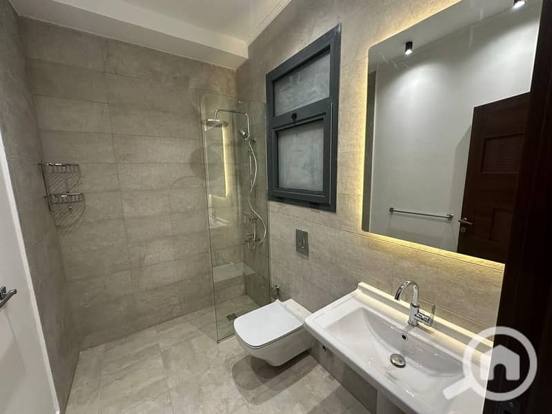 4 IMG-20251110-WA0921. jpg