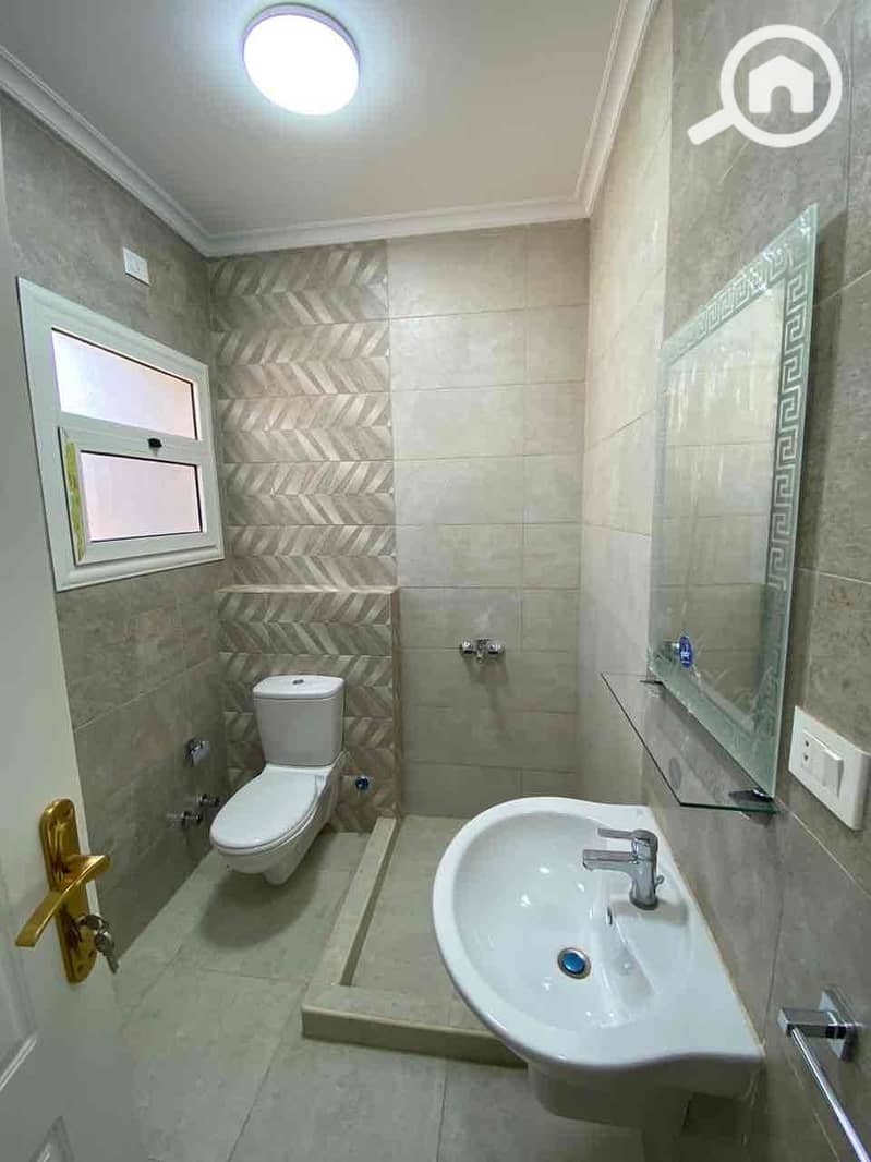 6 6a4298fd-13f6-4709-97fb-53eec90e6072. jpg