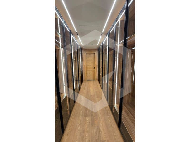 12 Royal Meadows 12. jpg