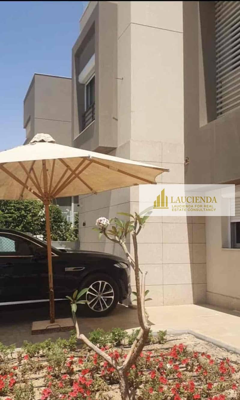 4 28313deb-0c74-4247-8439-33719f36ad4b. jpg