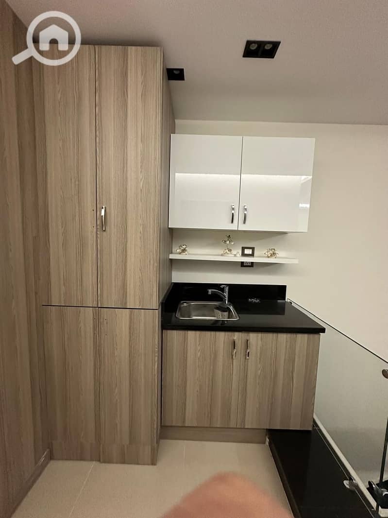 8 231c96b5-42f5-43b2-994e-0df1b1872ce0. jpeg