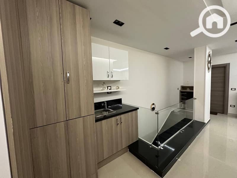 10 6dfaa647-e387-478d-8466-d3ab09e6595f. jpeg