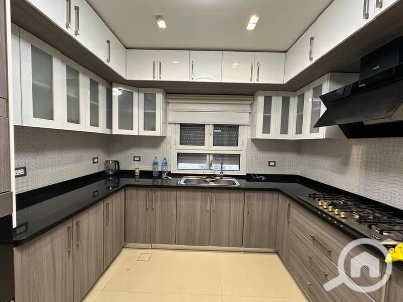 15 7ab1df9f-1dc9-4b58-bd31-70b0947a44eb. jpeg