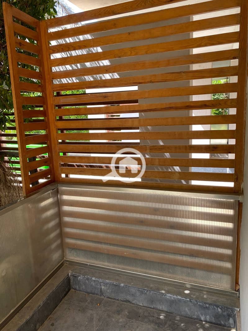 10 c88d18c0-cd6c-49d2-809c-7113a460340c. jpg