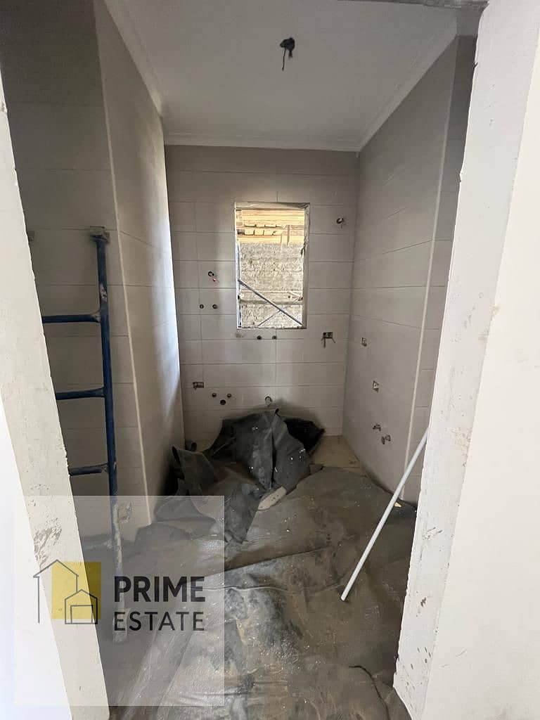 8 e91c4640-1b0b-4efc-8c25-1484c1596a49. jpg