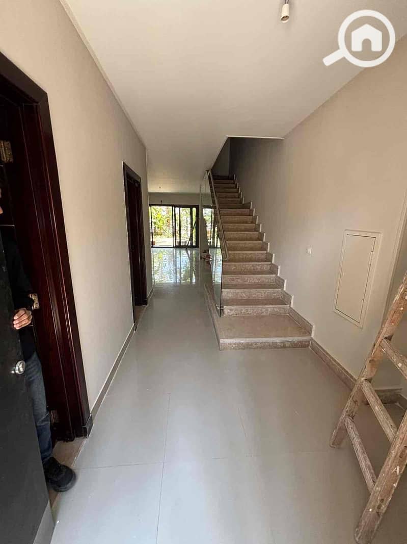 2 bc6d165b-f076-4d87-8351-9ce115cb9356. jpg