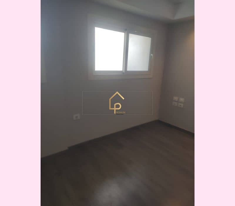 4 WhatsApp Image 2025-11-05 at 3.34. 32 PM (1). jpg