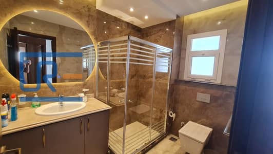 شقة 4 غرف نوم للايجار في القاهرة الجديدة، القاهرة - WhatsApp Image 2025-11-11 at 7.11. 17 PM (2). jpeg