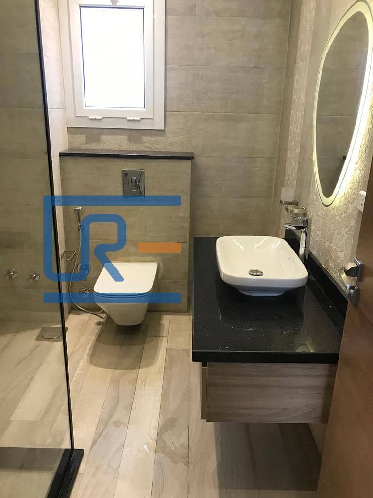 2 WhatsApp Image 2025-11-12 at 1.46. 49 PM (1). jpeg