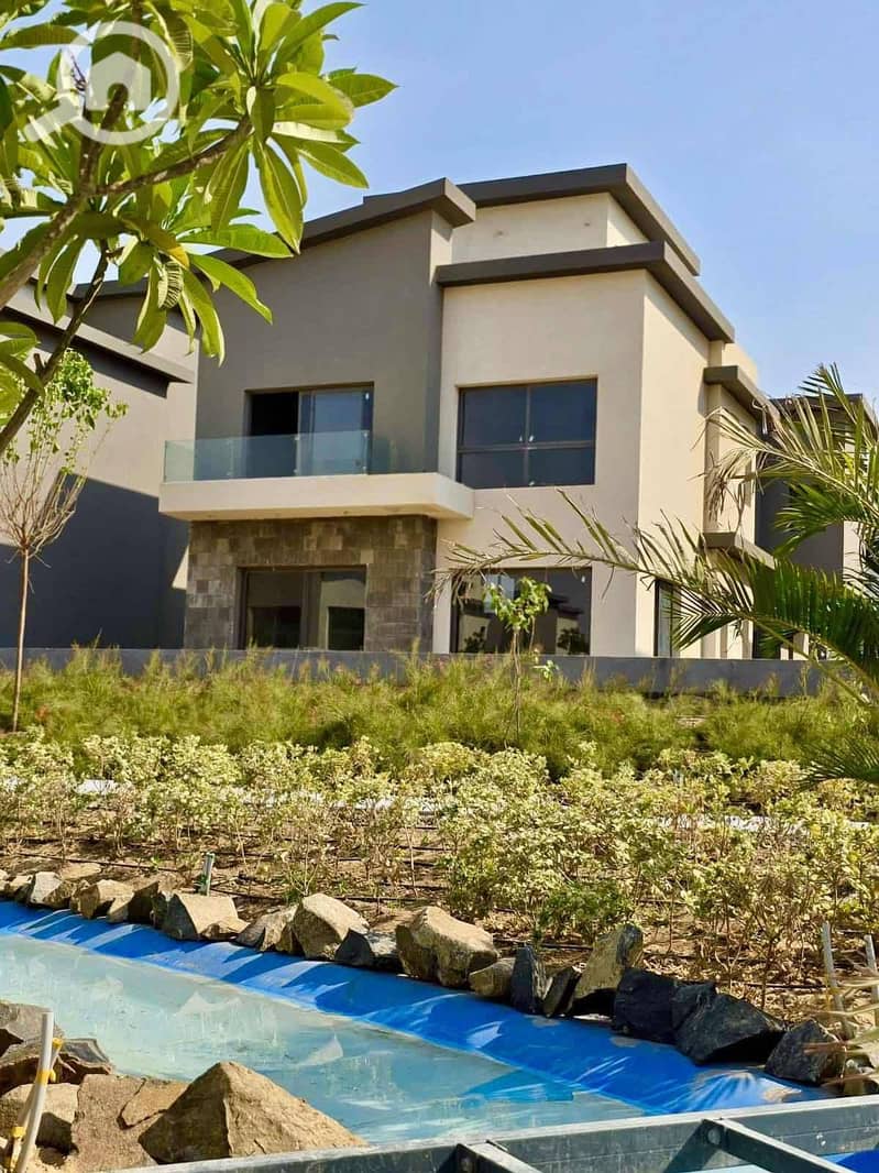 558164973_866582415691944_8623631018395523249_n. jpg