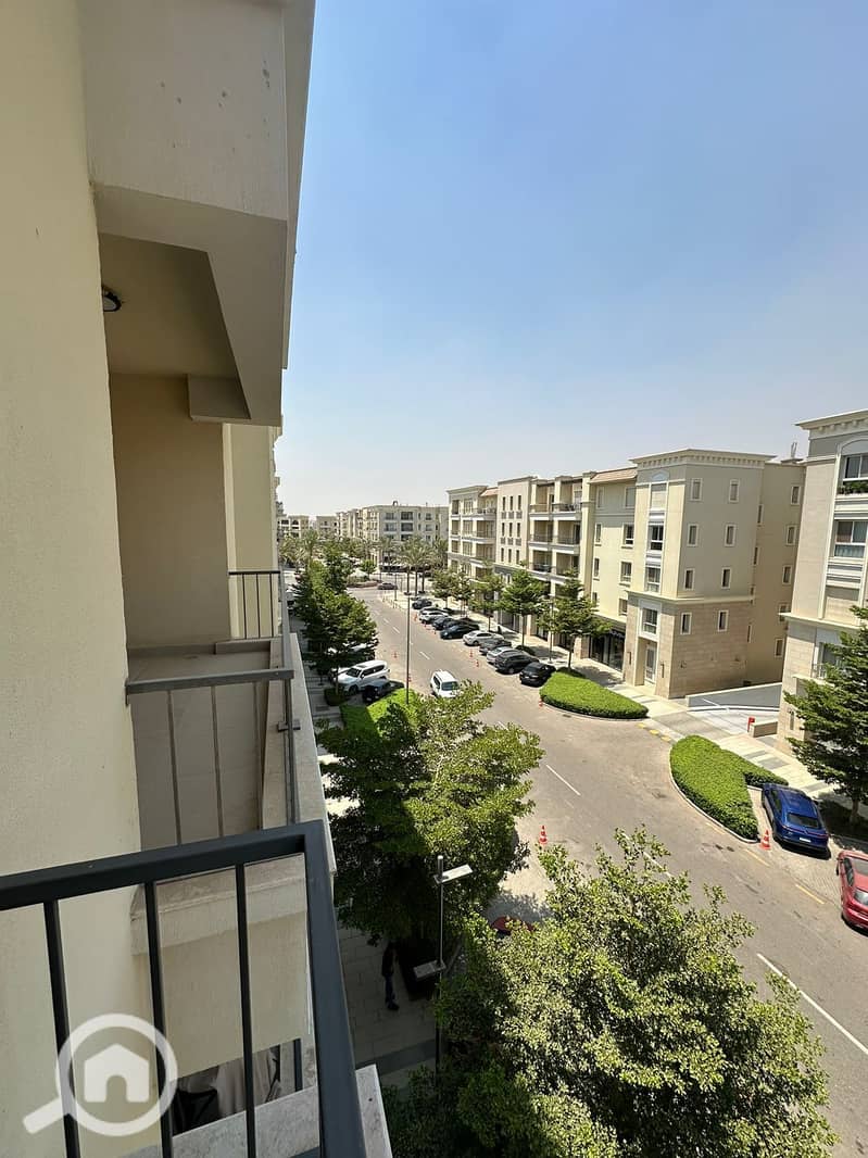 10 WhatsApp Image 2025-11-13 at 11.46. 05 AM. jpeg