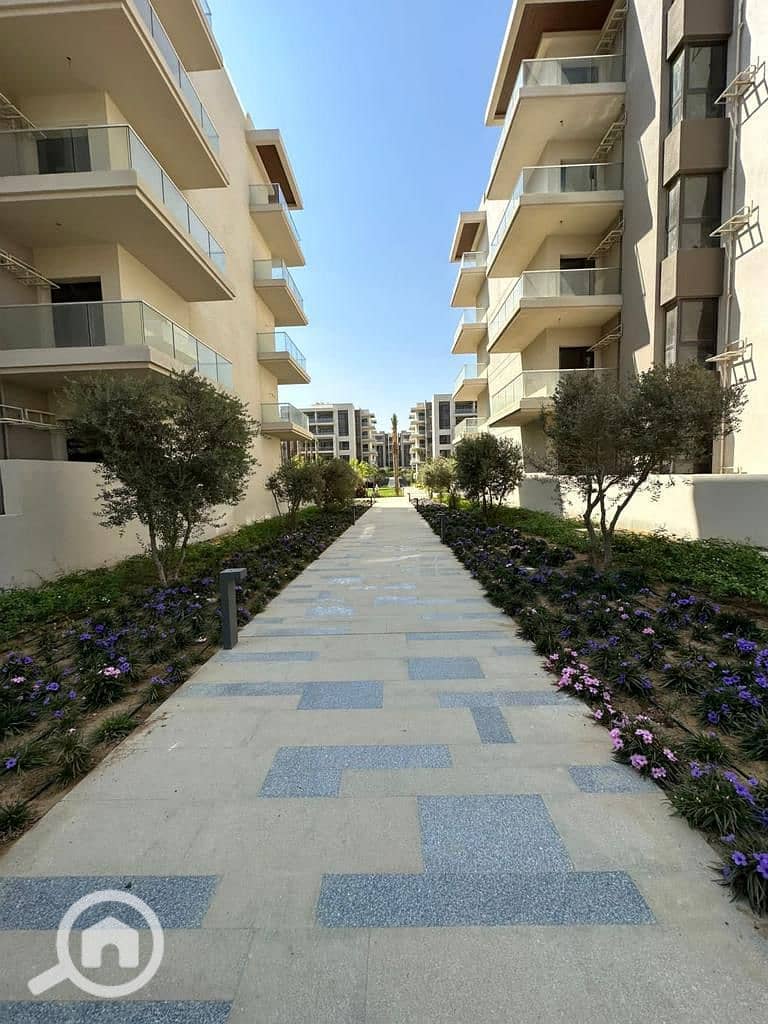 8 75eb9347-2b18-45e5-afbe-6b81419537ea. jpg