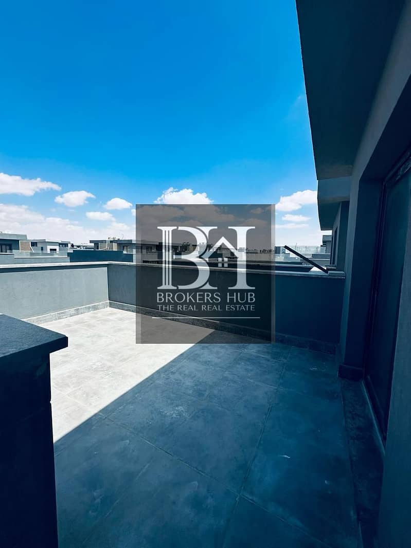 12 WhatsApp Image 2025-10-08 at 3.38. 41 PM (2). jpeg