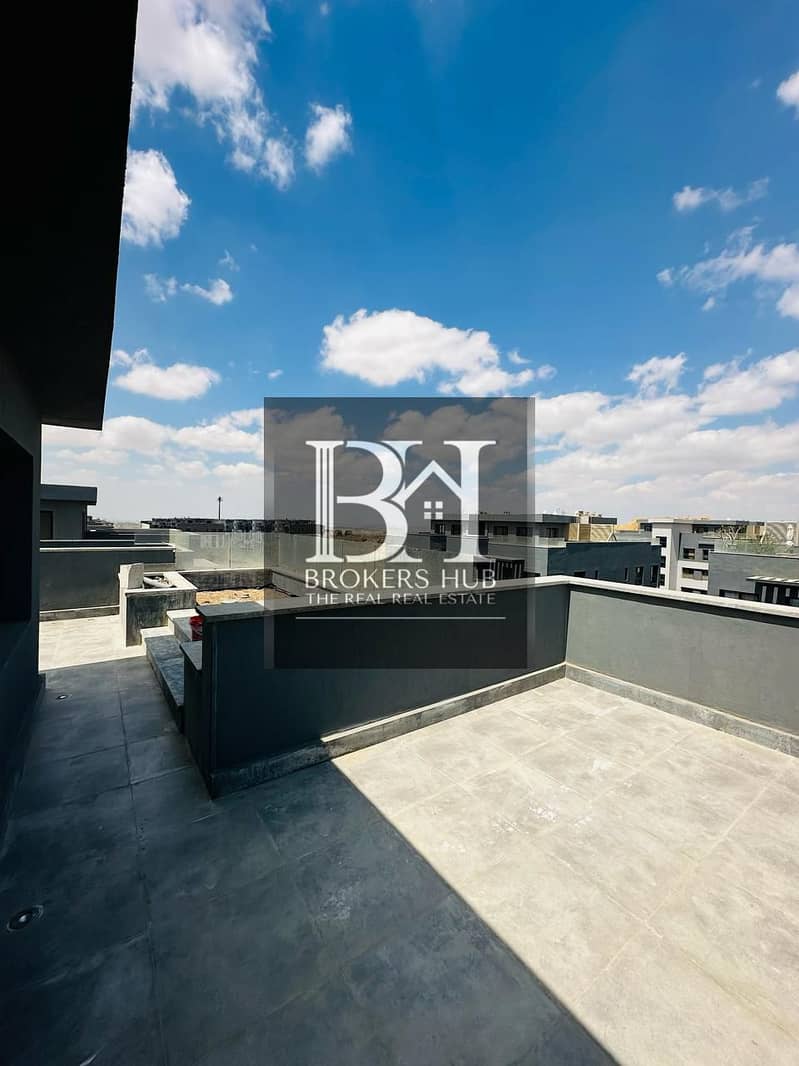 24 WhatsApp Image 2025-10-08 at 3.38. 45 PM (1). jpeg