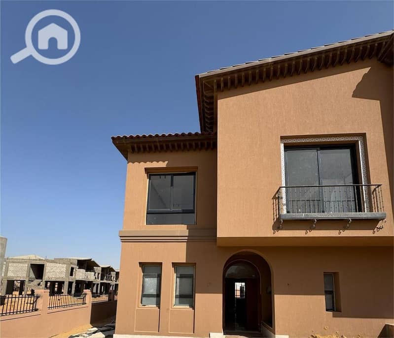 2 98a09c2f-5f5b-4bfd-b218-f596ad9461781. jpg