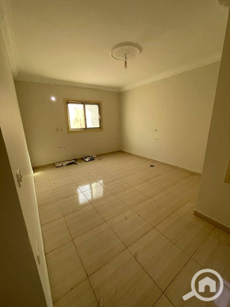 5 WhatsApp Image 2025-11-12 at 18.34. 54_70b506a0. jpg