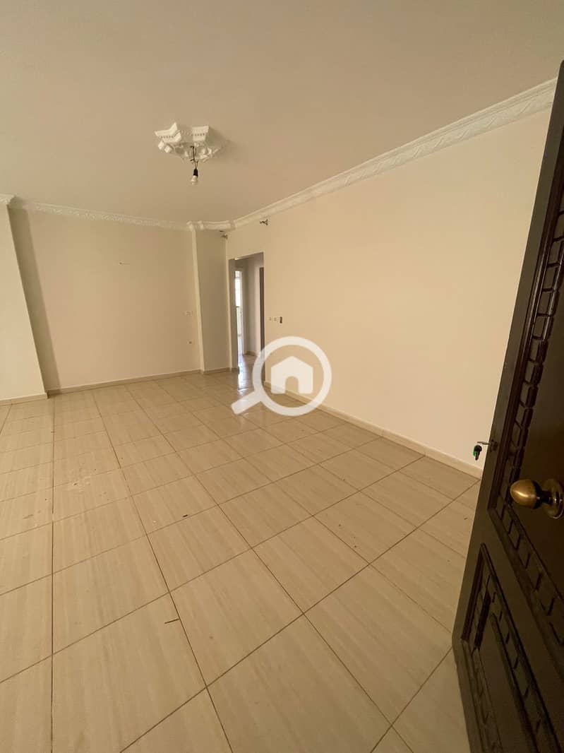 6 WhatsApp Image 2025-11-12 at 18.34. 54_9543c39f. jpg