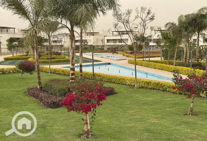 8 7219939-653eao. JPG