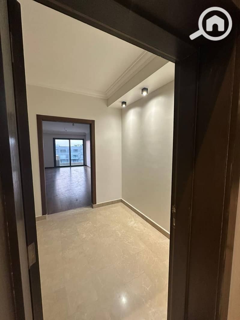 4 03cb90a9-3165-488f-85fd-4a2289a23666. jpeg