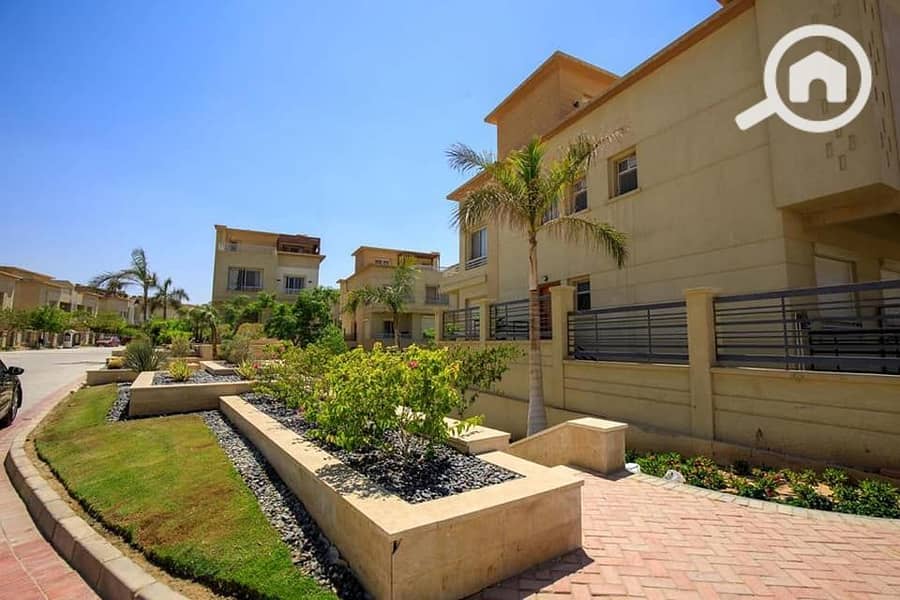 10 406560893_877527983776667_8844594205704015373_n. jpg