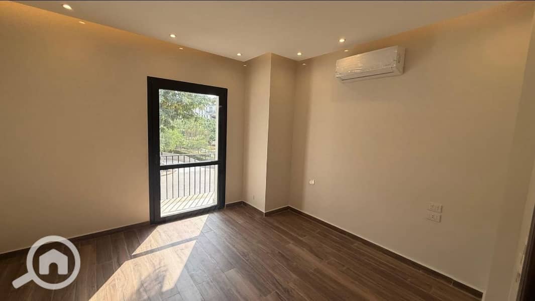 4 a738b402-dc4a-4699-92f6-328408eabddb. jpeg