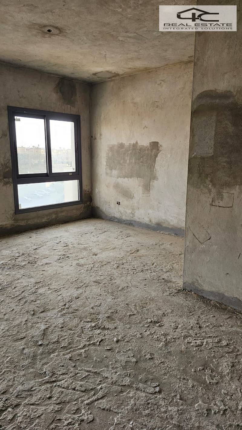 6 WhatsApp Image 2025-11-12 at 9.31. 03 PM (1). jpeg