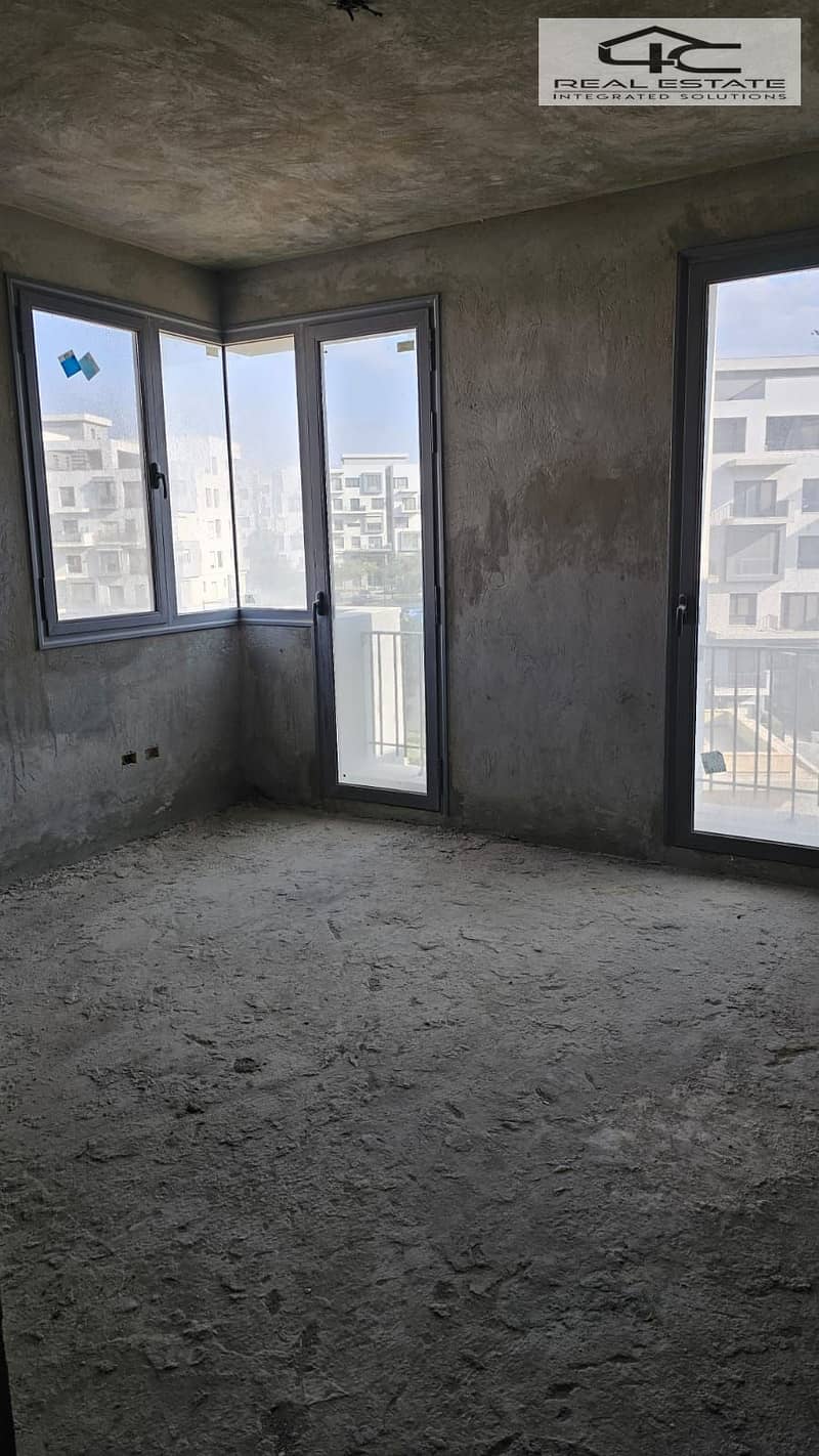 8 WhatsApp Image 2025-11-12 at 9.31. 02 PM (2). jpeg