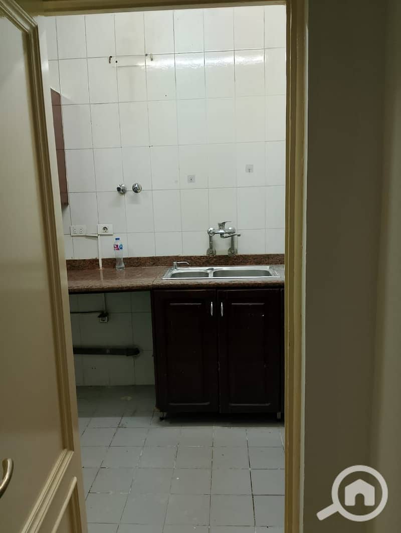 6 2a103639-3ab2-4867-924c-96a9e7f0b701. jpg