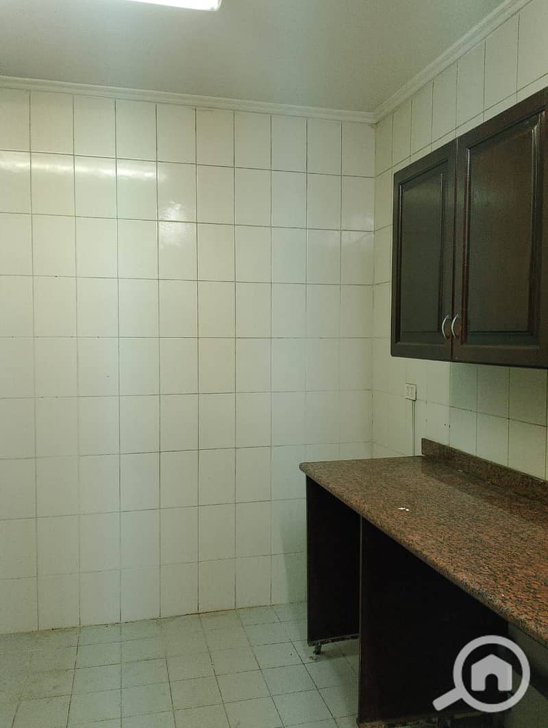 11 db0cf1dc-48db-4786-a4a8-bd7c2c2f2127. jpg