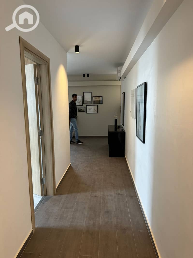 5 0b71c402-c696-4ca9-af6a-d061c4af6554. jpg