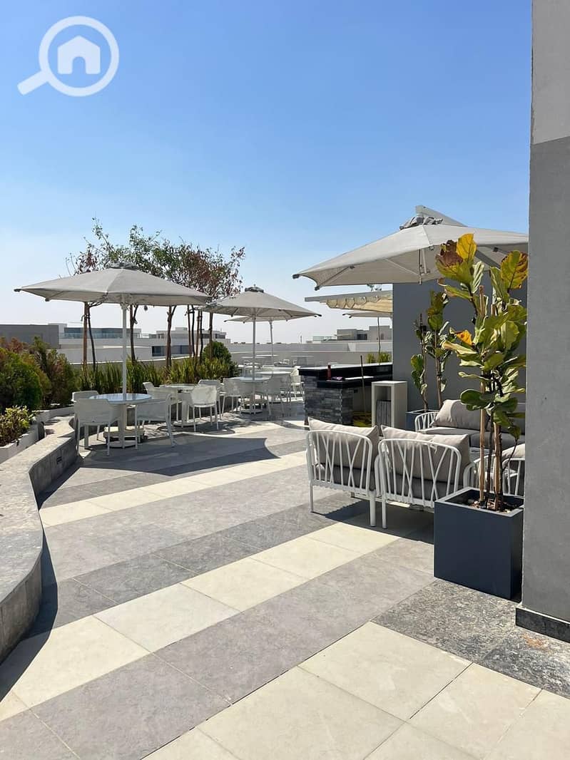 9 5e296ebf-ee77-40a1-83cc-2b24652cbf6b. jpg