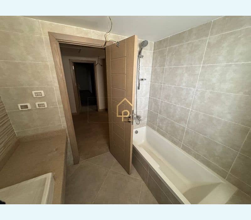 10 WhatsApp Image 2025-09-30 at 5.43. 37 PM (3). jpg