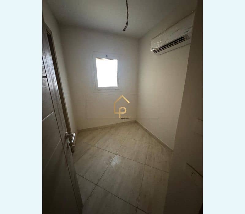 14 WhatsApp Image 2025-09-30 at 5.44. 44 PM (1). jpg