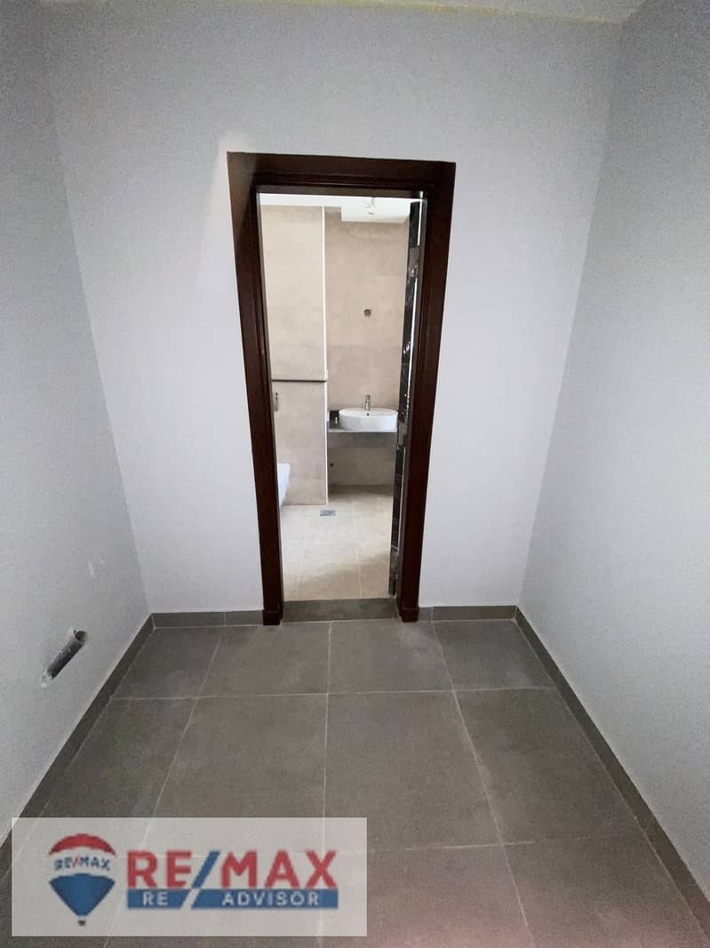 7 WhatsApp Image 2025-11-12 at 7.47. 04 PM (1). jpeg